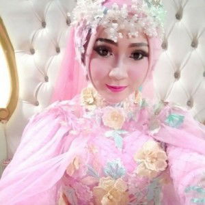 Andira Safitri profile icon