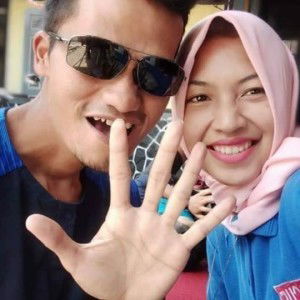 Novia Oktaviani Via profile icon