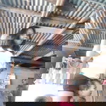 ปอน' ล่อยับ profile icon