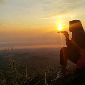 Ayu Anitasari profile icon