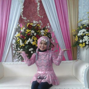 Evi Nur Fitria profile icon