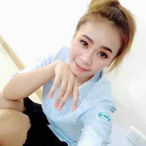 Rutchaneekorn Poon profile icon