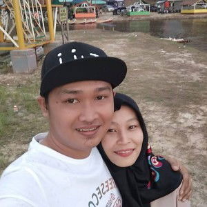 Dewi Ira Wati profile icon