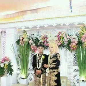 Nining Diyah Puspitasari profile icon