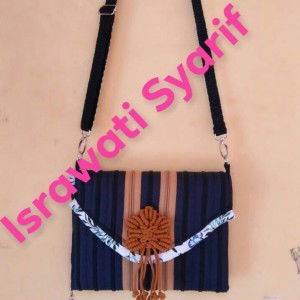 Israwati Syarif profile icon