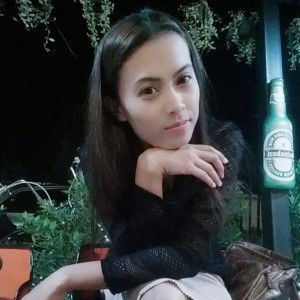 ผู้หญิงคนนี้ กำลังหมดแรง profile icon