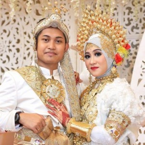 Nur Azizah Muins profile icon