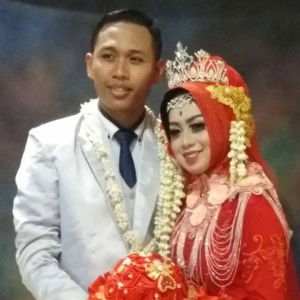 Astutik Ayuneng Tyas profile icon