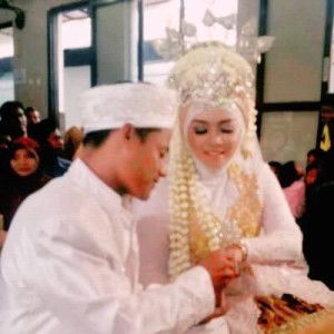 Suci Wulan Widya Lestari profile icon