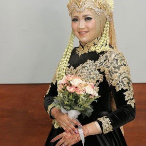 Intan Dewi profile icon
