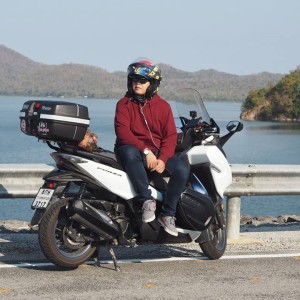 Avirut Sangsumrit profile icon