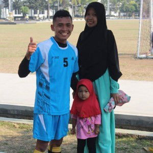 Noni Damayanti profile icon