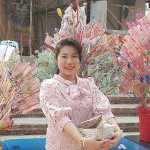 Weingrapeg V. Maw profile icon