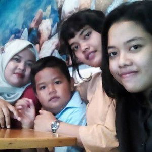 Linda Susanti profile icon