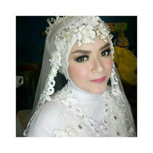 Elsa Emarwati profile icon