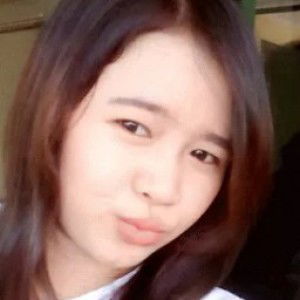 Ria Candra Wulandari profile icon