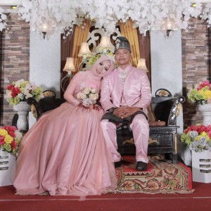 Rossy Safitri Iskandar profile icon