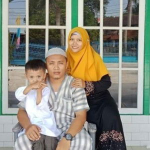 Suci Wahyuningsih profile icon