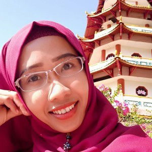 Nia Isnaeni profile icon