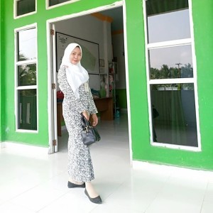 Ratna Anwar profile icon