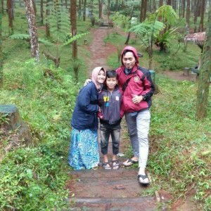 Nur Wahyuni profile icon