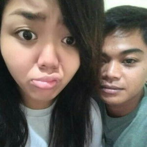 dewi utari profile icon