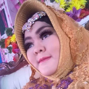 Putri Lestari profile icon