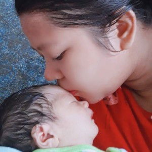 Nia Yuniar profile icon