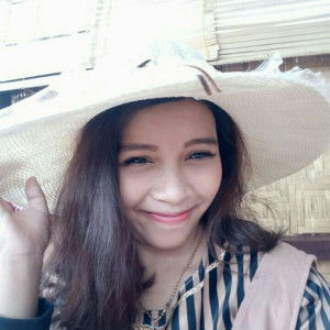 Intan ash Shofura profile icon