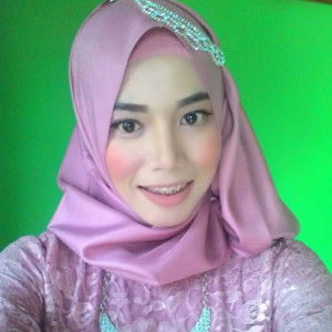 Yulia Yuliani Haryono profile icon