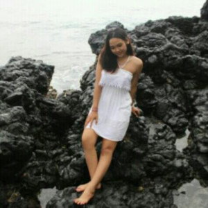 indah rahayu profile icon