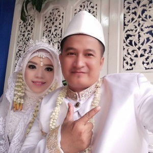 Wulan Apriani profile icon