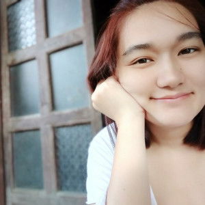 p o p i e profile icon