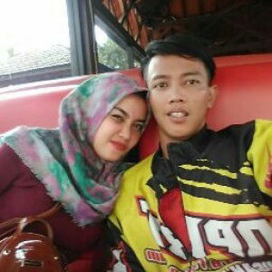 riya kurniasih profile icon