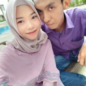 Listiyana Dewi profile icon