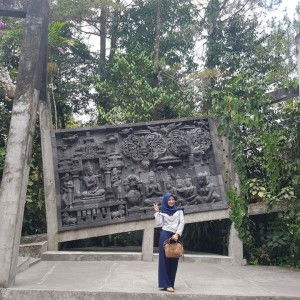 Fakhri Yanti profile icon