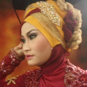 Luluk Isna profile icon