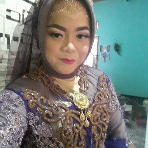 See Mis Whati profile icon