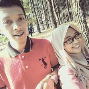 V-threea Susilowati profile icon