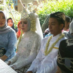 Devi Istisya profile icon