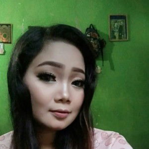 Indri AryaAlby profile icon