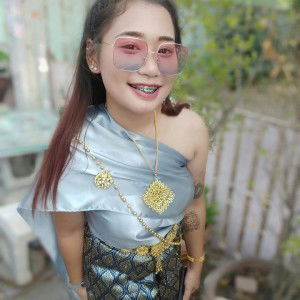 New Sophiaya Rujiraomporn profile icon