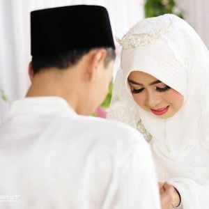 Rara Tri Wahyuni profile icon