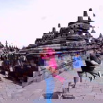 Lizarra Irawan profile icon