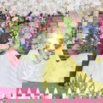 Nuraini-a profile icon