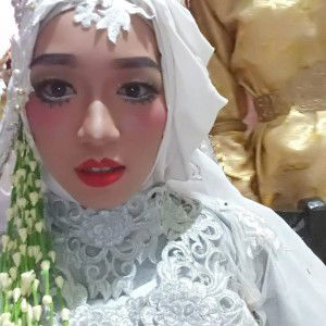 Listia Indah Mabidar profile icon