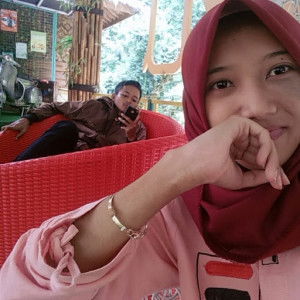 Teti Karnita profile icon