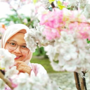 Putri lestari profile icon