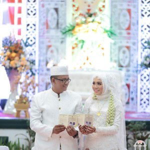 Debbi Yunita Sari profile icon