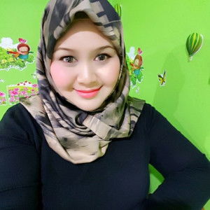 RosaRosli profile icon